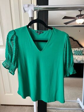 Adrianna Papell Emerald Green V-Neck Puff Sleeve Blouse Sz M